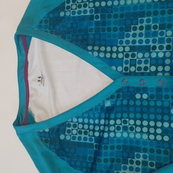 Under Armour Women's Shirt Cold Gear Aqua Blue Top Athletic Workout Large - Picture 2 of 12
